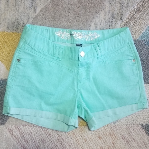 Express Mint Jean Shorts 4 - Picture 1 of 3